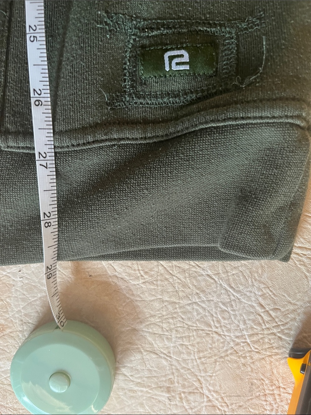 Men's vintage Randy River Olive Green Pullover Hoodie with Subtle Emblem - Picture 5 of 7